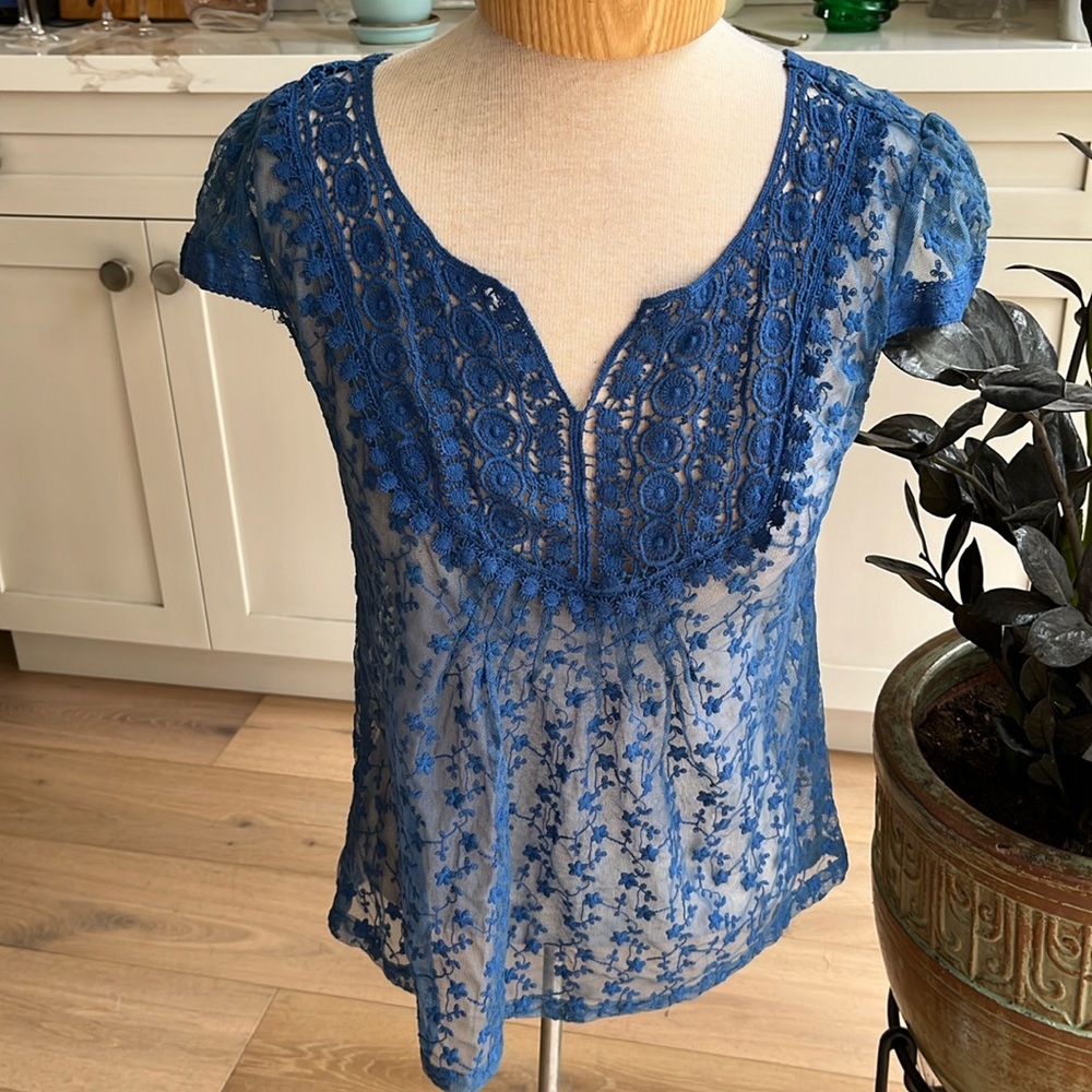 EUC Muche et Muchette blue cap sleeve lace camisole